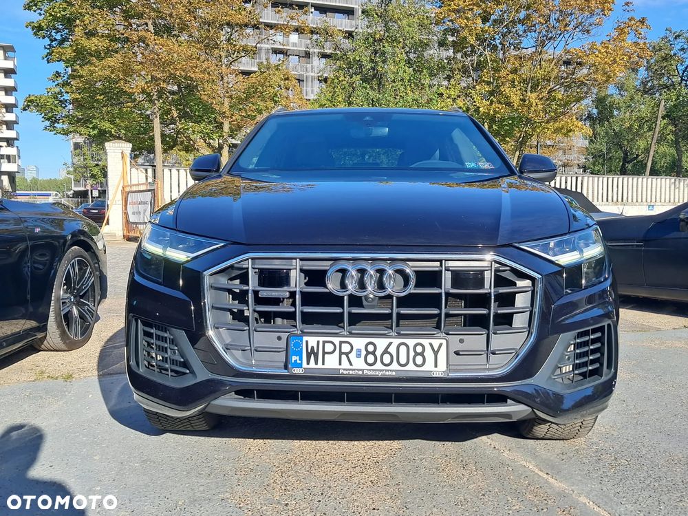 Audi Q8 55 TFSI quattro tiptronic - 2