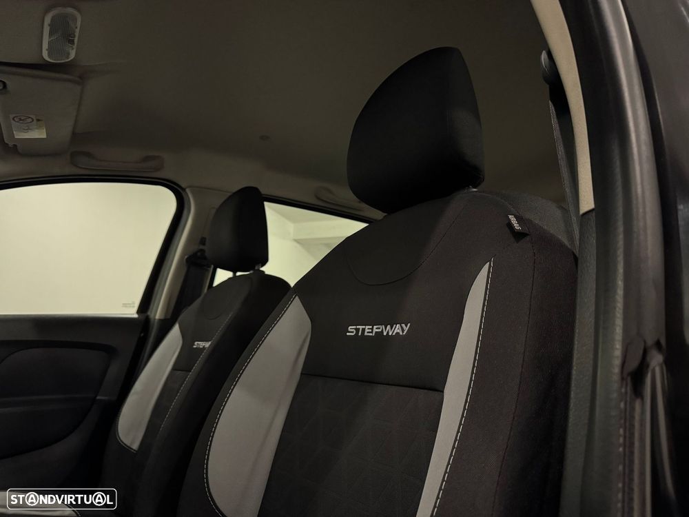 Dacia Sandero 0.9 TCe Stepway - 24