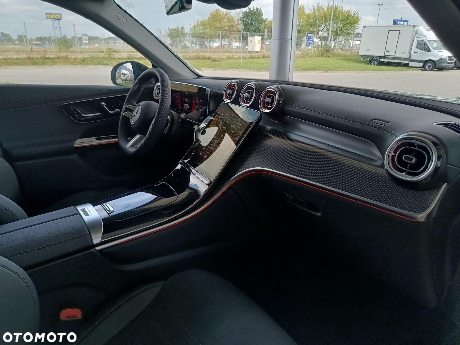 Mercedes-Benz GLC - 27