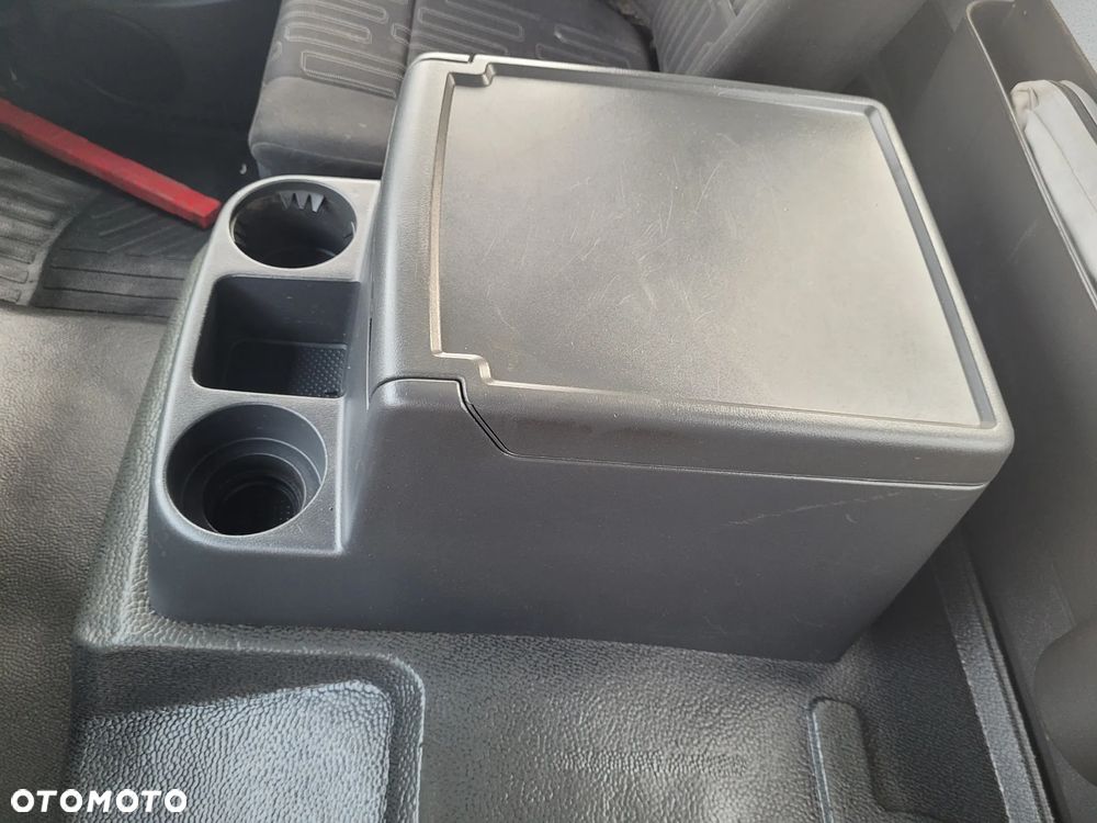 Mercedes-Benz Atego 821 - 13