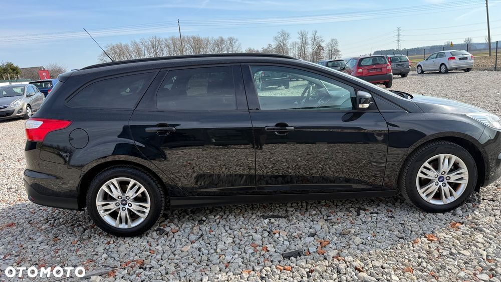 Ford Focus 1.0 EcoBoost Titanium ASS - 4