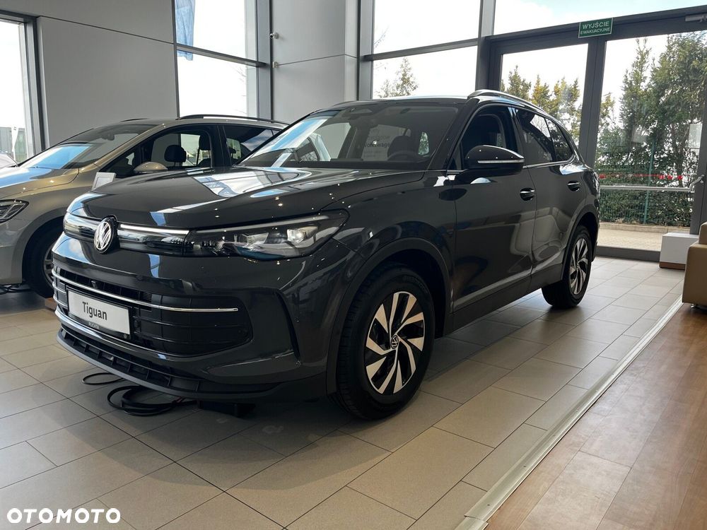 Volkswagen Tiguan - 2