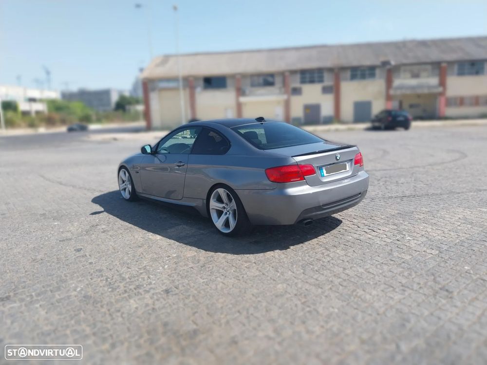 BMW 320 d Coupe Edição M - 14