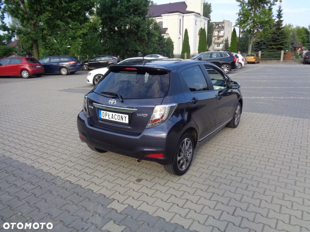 Toyota Yaris 1.0 Premium - 4