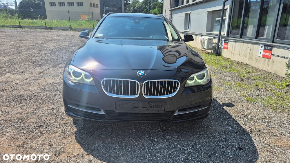 BMW Seria 5 520d xDrive - 5