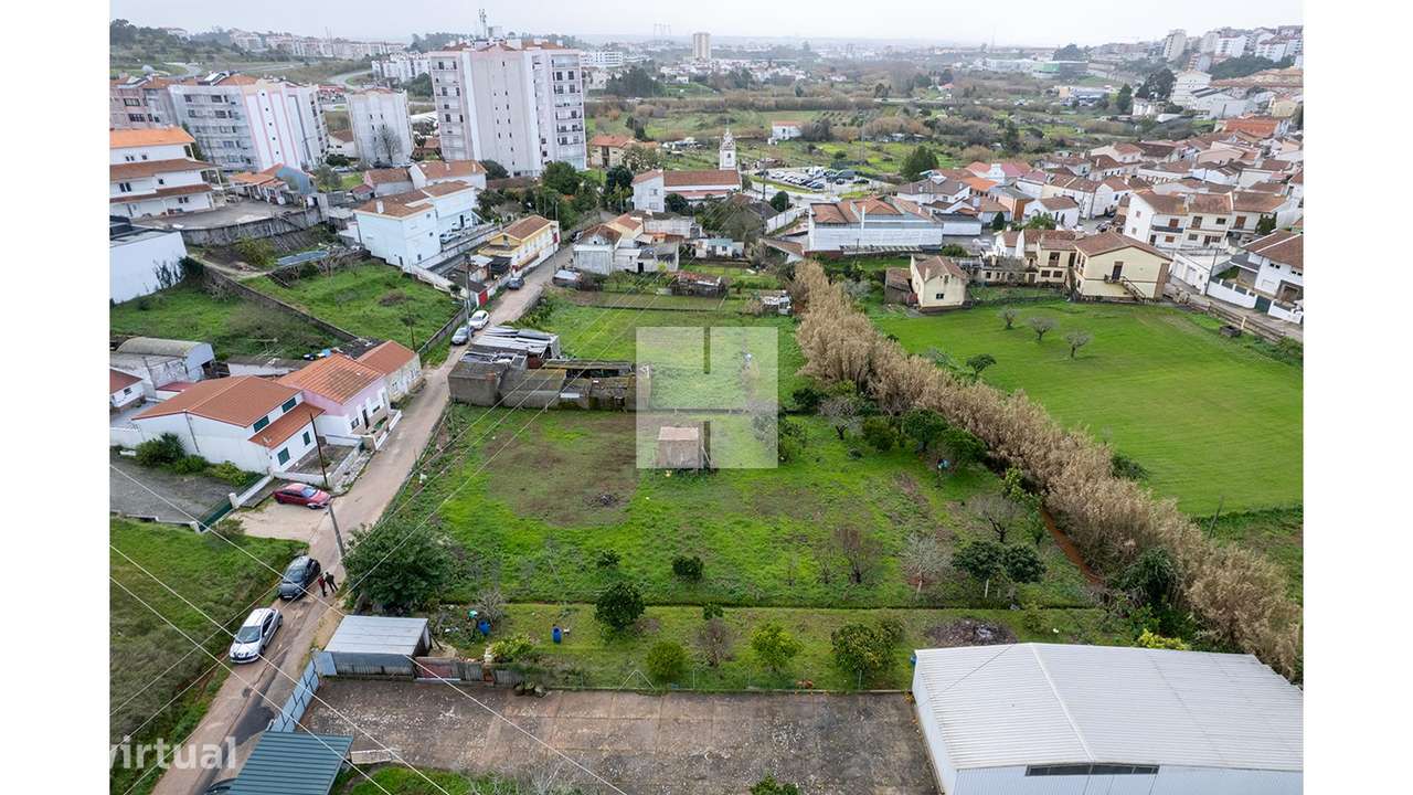Terreno com projecto aprovado - Grande imagem: 5/10