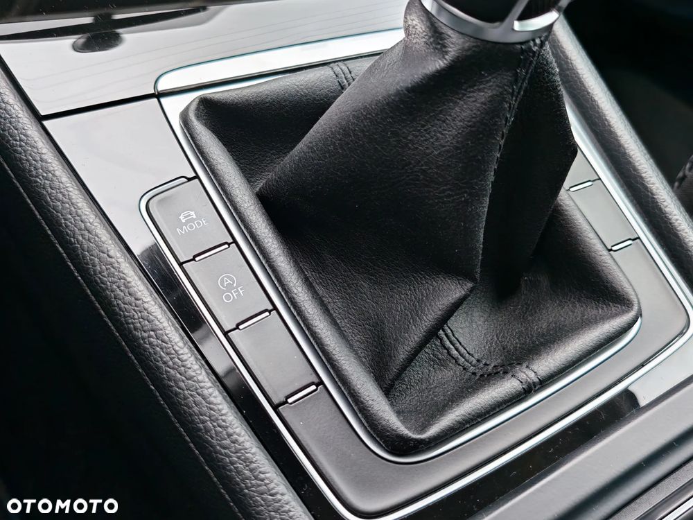 Volkswagen Golf 1.4 TSI BlueMotion Technology Comfortline - 27