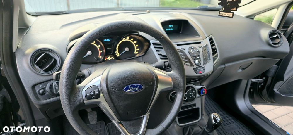 Ford Fiesta - 23