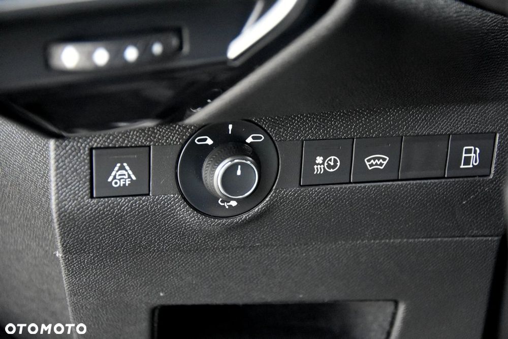 DS Automobiles DS 7 Crossback 1.6 E-Tense Performance Line + - 25