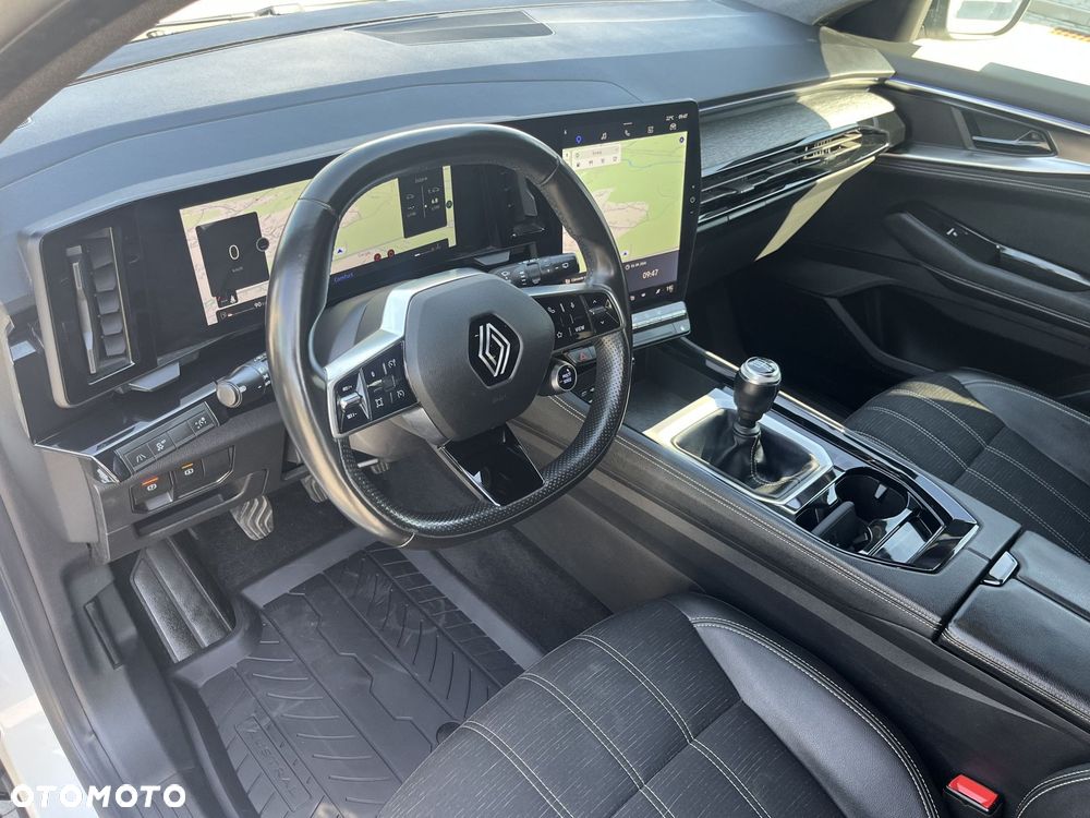 Renault Austral 1.3 TCe mHEV Techno - 9