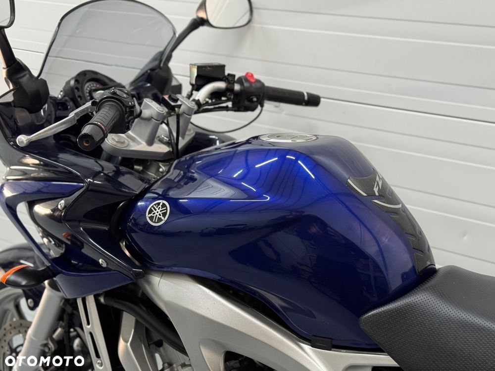 Yamaha FZ6 - 22