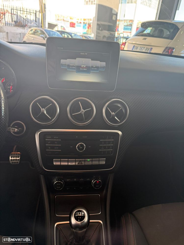 Mercedes-Benz A 200 CDI AMG Line - 13