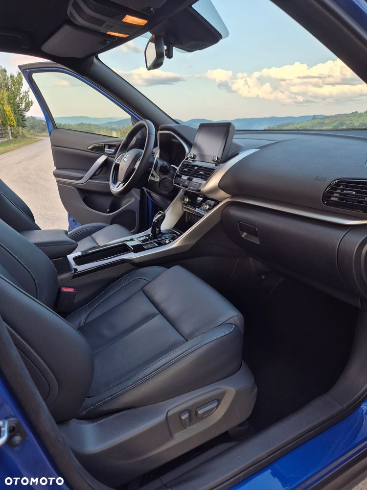 Mitsubishi Eclipse Cross - 11
