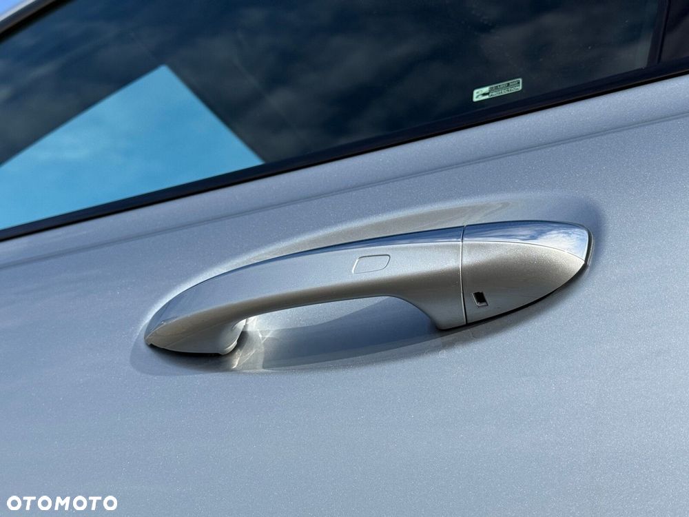 Mercedes-Benz GLB 200 AMG Line 7G-DCT - 12