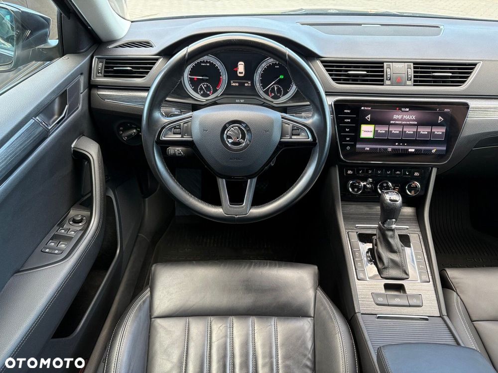 Skoda Superb 2.0 TDI SCR Style DSG - 10