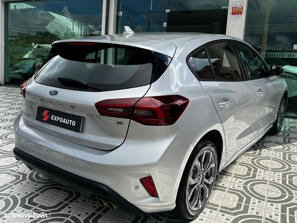 Ford Focus 1.0 EcoBoost MHEV ST-Line - 4