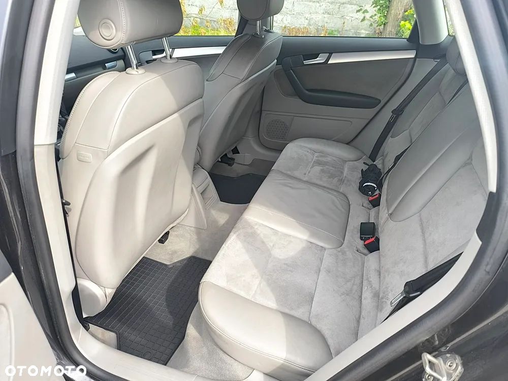 Audi A3 Sportback 3.2 Quattro S tronic - 12
