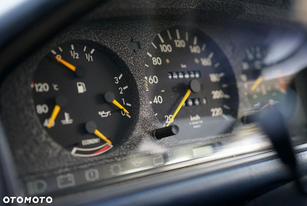 Mercedes-Benz W124 (1984-1993) - 2