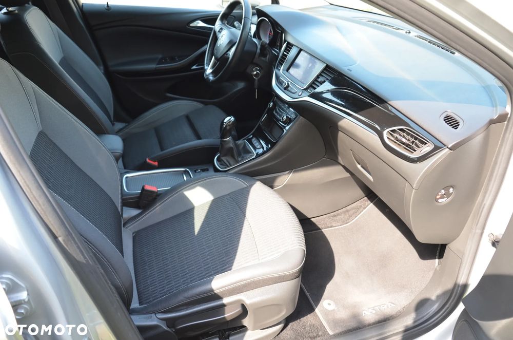 Opel Astra 1.2 T GS S&S - 14