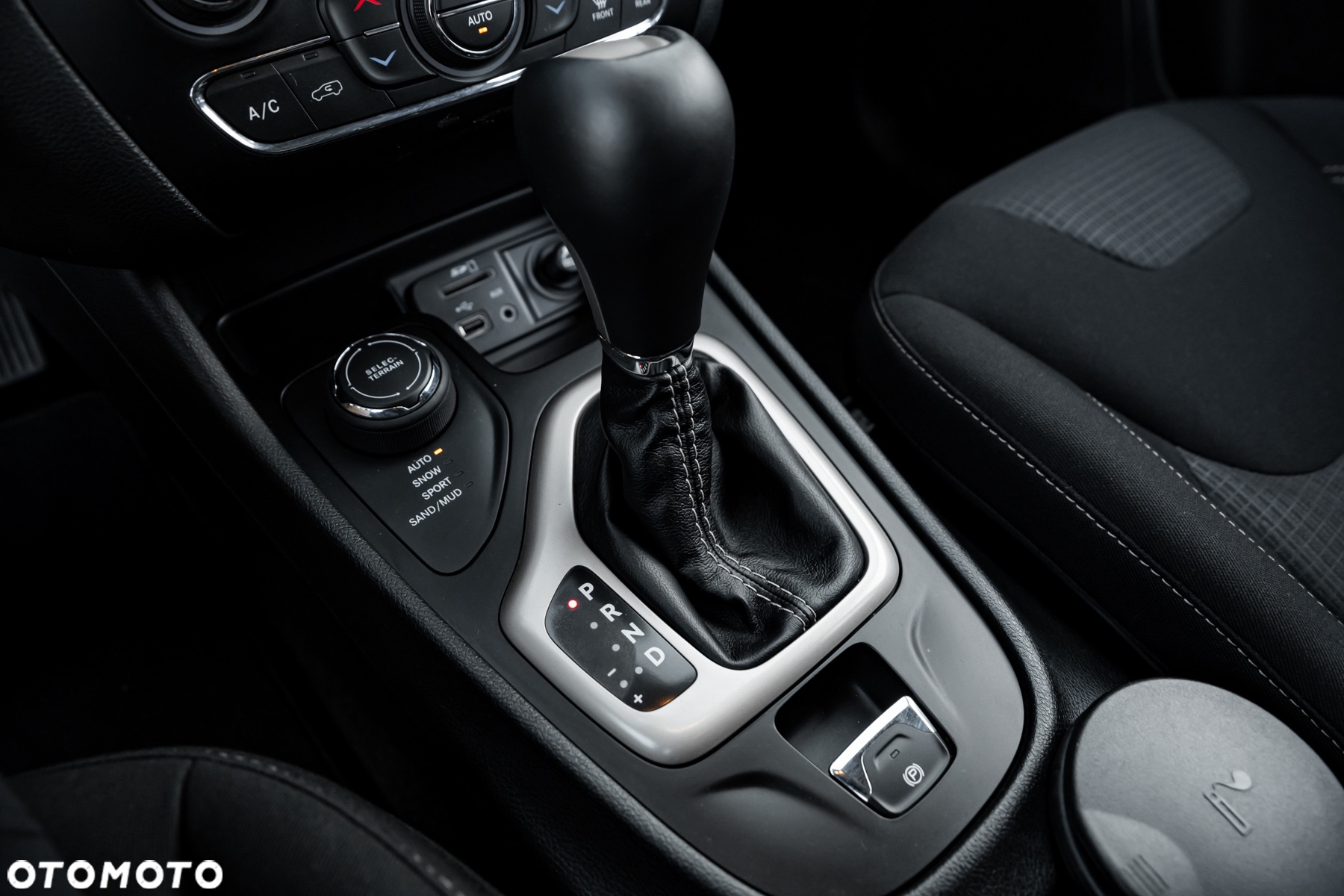 Jeep Cherokee 2.2 Multijet Active Drive I Automatik Night Eagle - 32