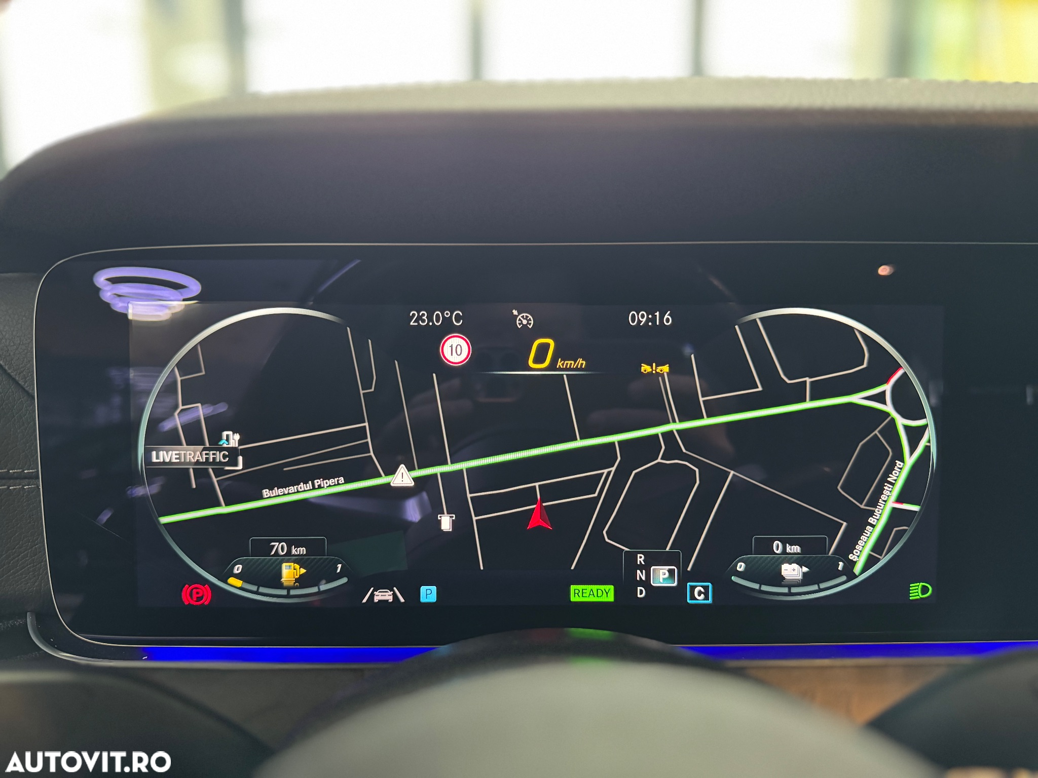 Mercedes-Benz E 300 4Matic 9G-TRONIC AMG Line - 25