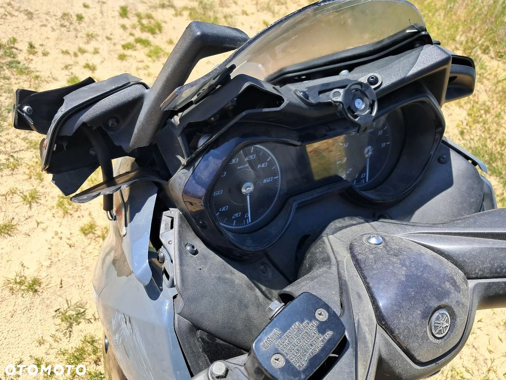 Yamaha X-max - 14