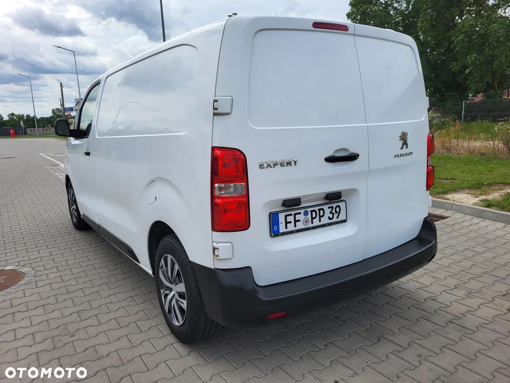 Peugeot Expert - 8