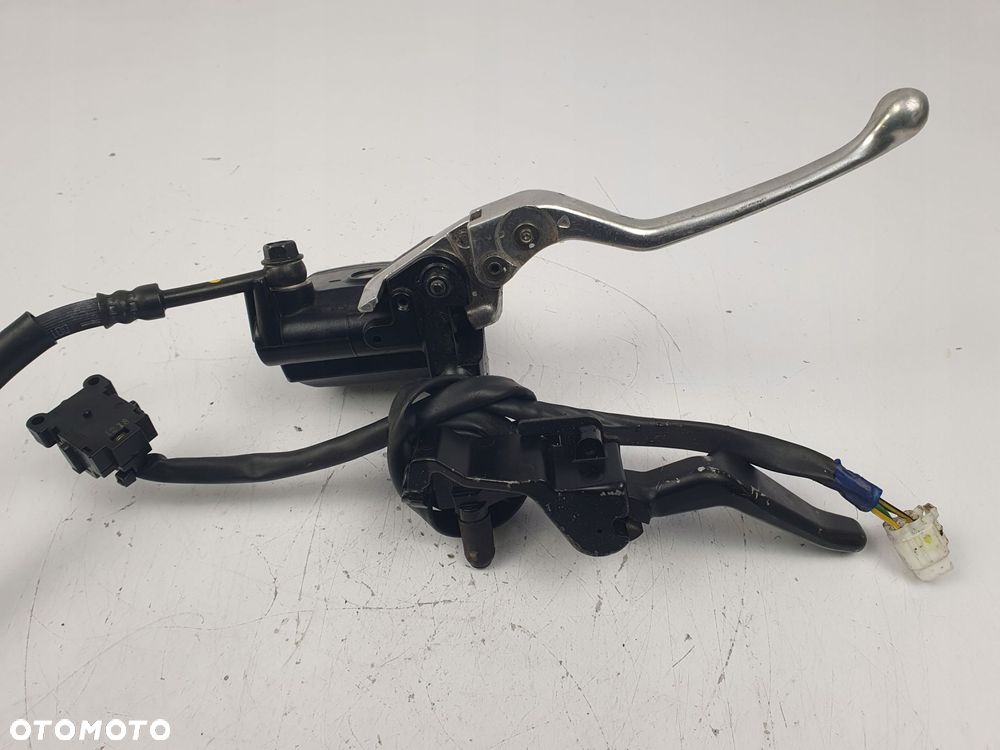 POMPKA HAMULCA TYLNEGO Yamaha T-Max 560 Tech Max 560 20-25 lewa klamka - 10