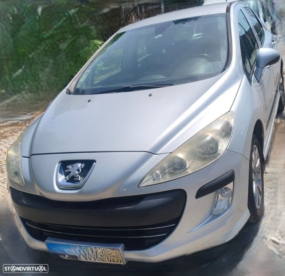 Peugeot 308 1.6 HDi Executive - 3