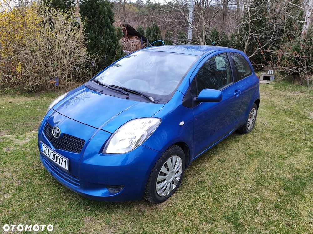 Toyota Yaris 1.3 VVT-i Cool - 1