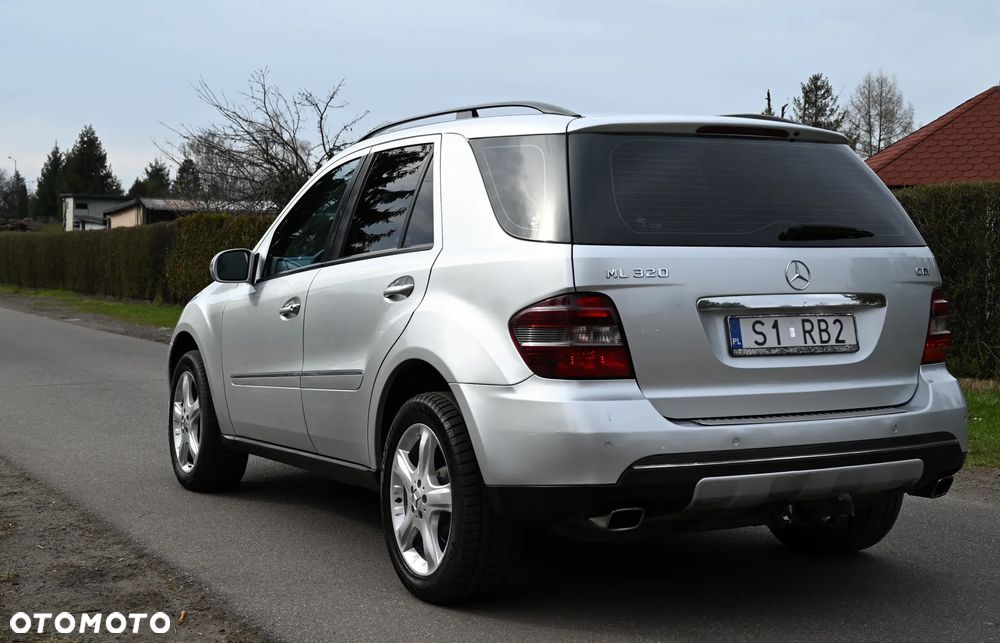 Mercedes-Benz ML - 20