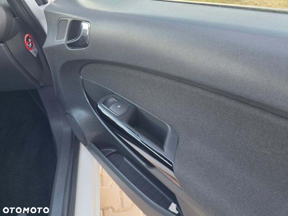 Opel Corsa - 12