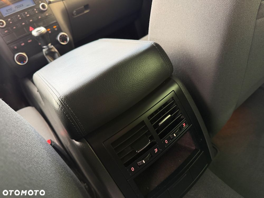 Volkswagen Touareg 2.5 R5 TDI DPF Perfect - 31