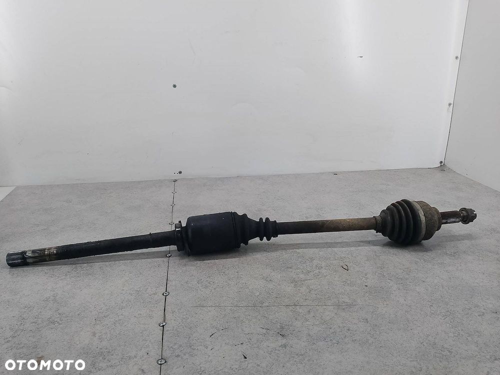 PÓŁOŚ PRAWA PRZÓD RENAULT TRAFIC II 1.9 DCI - 1