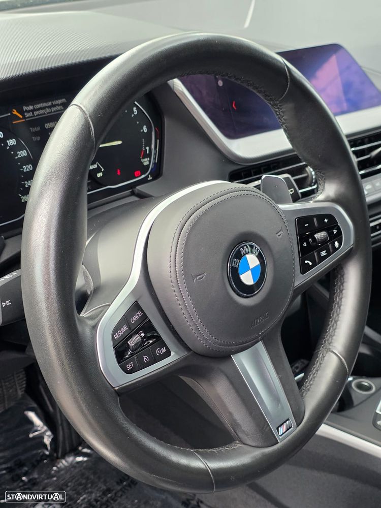 BMW 118 i Pack 50 anos M Auto - 10