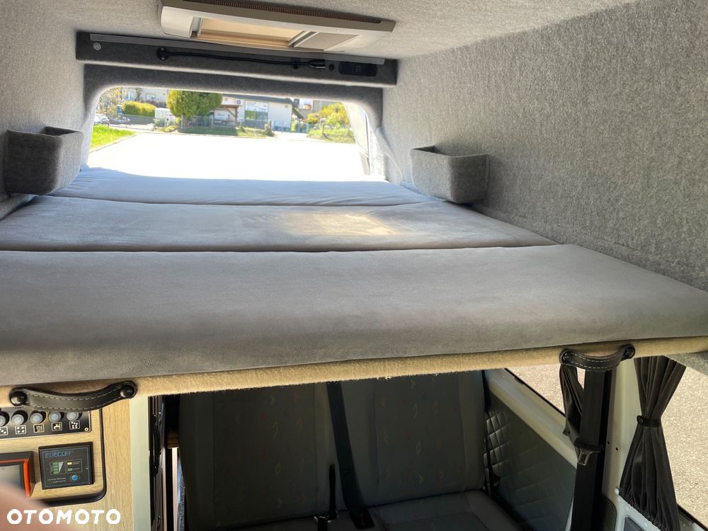 Volkswagen Transporter - 31