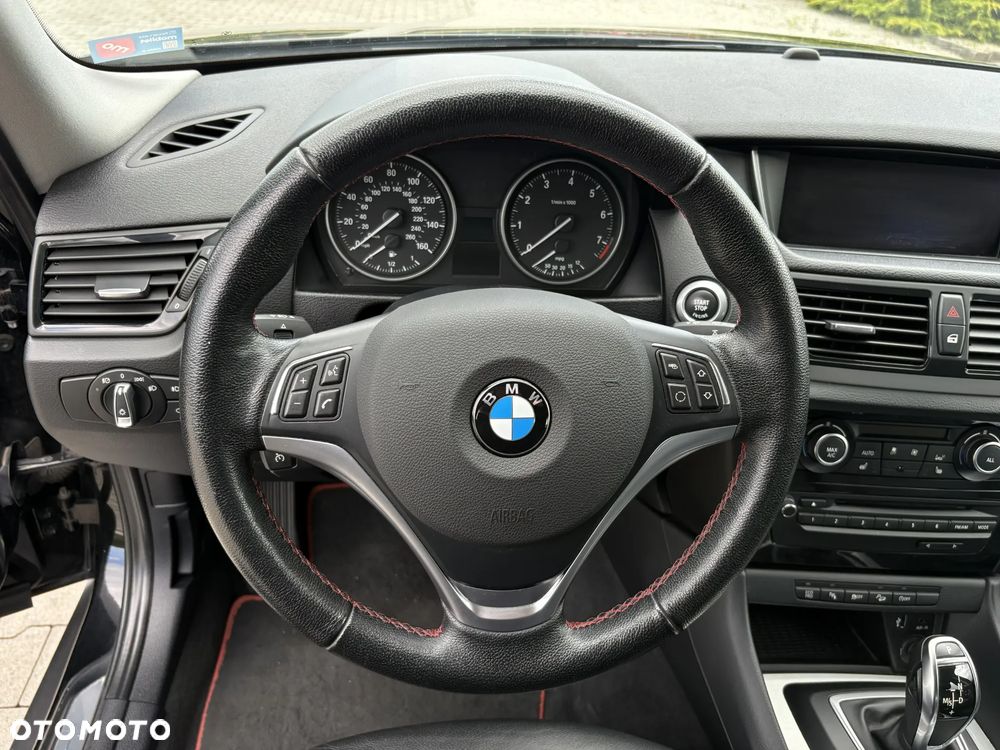 BMW X1 xDrive28i Sport Line - 14