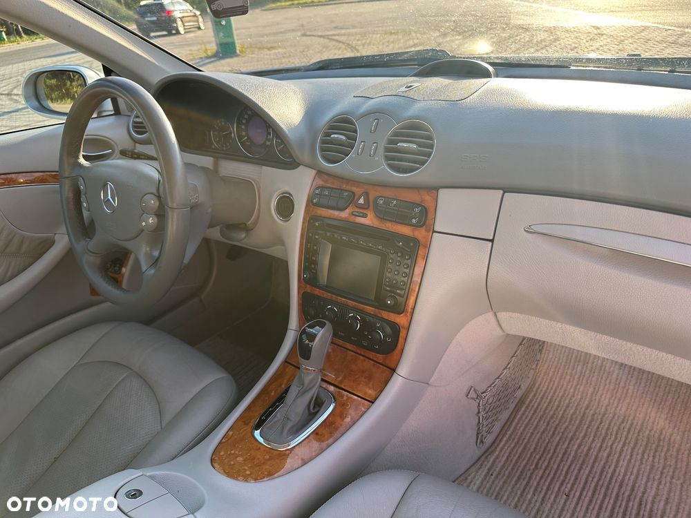 Mercedes-Benz CLK - 14