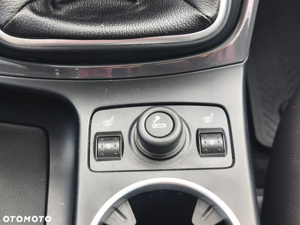 Ford Kuga 2.0 TDCi 4WD Titanium - 24