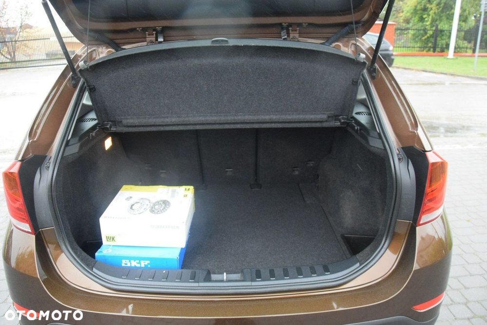 BMW X1 sDrive18d - 15