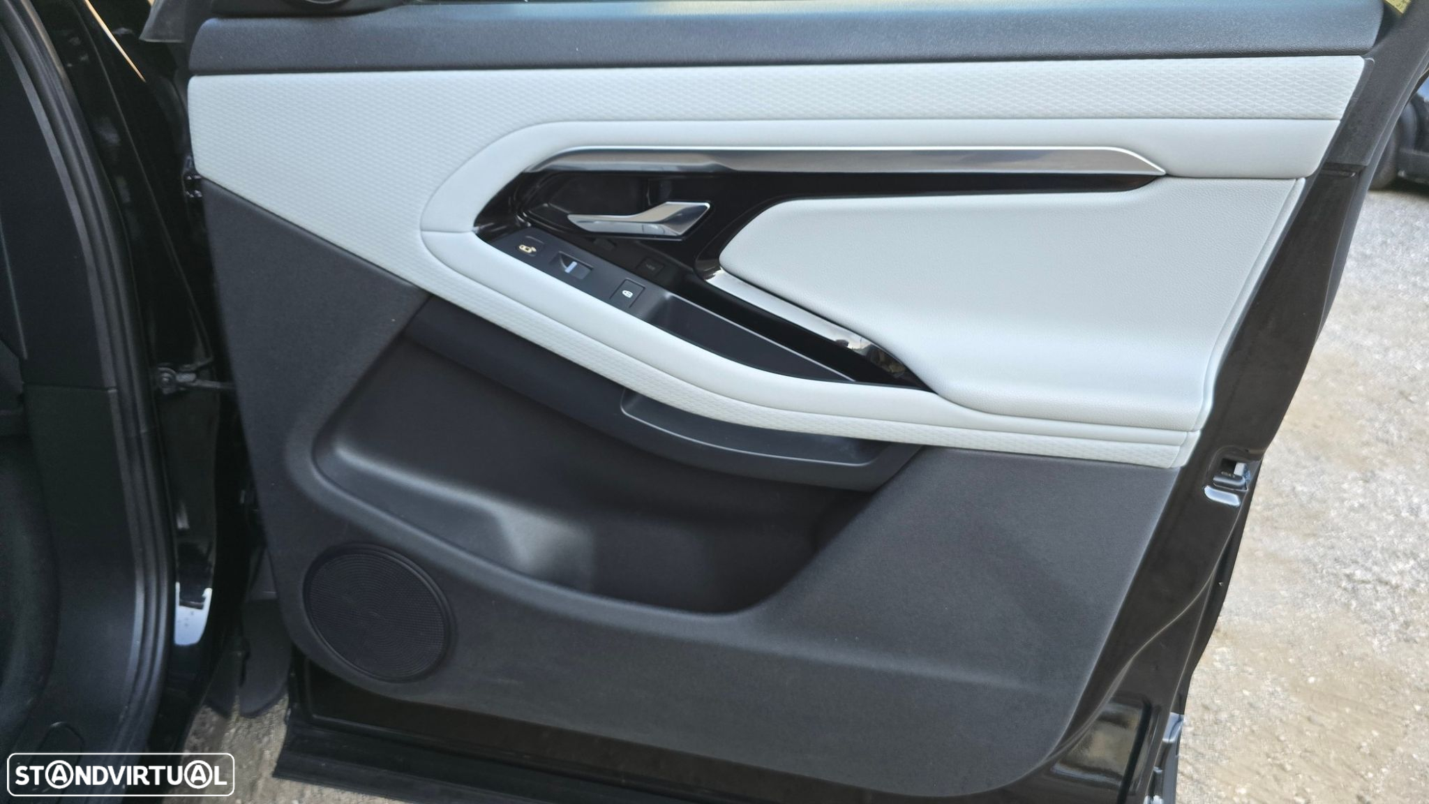 Land Rover Range Rover Evoque - 60