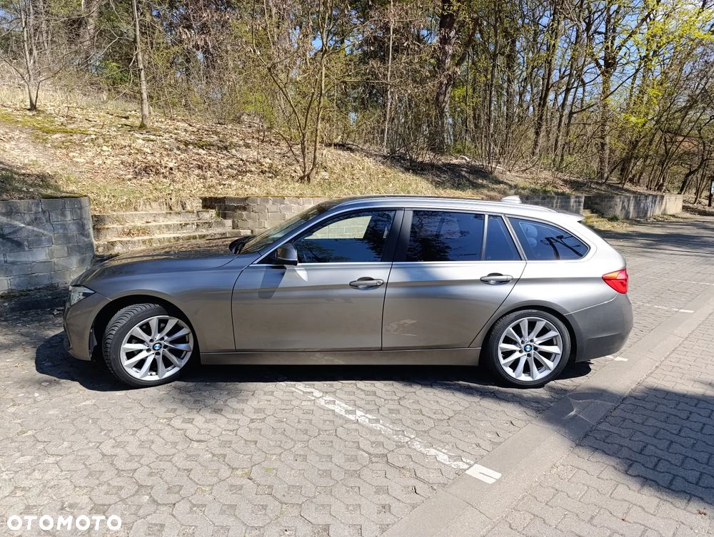 BMW Seria 3 320d Efficient Dynamics Edition - 2
