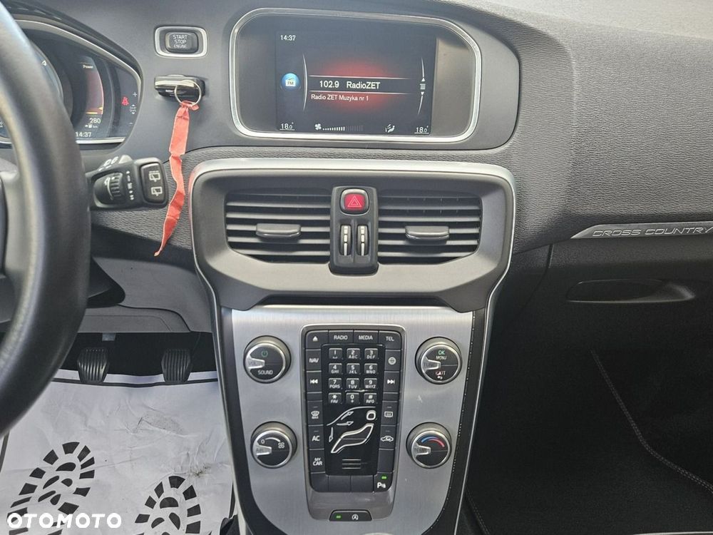 Volvo V40 D2 Drive-E Ocean Race - 14