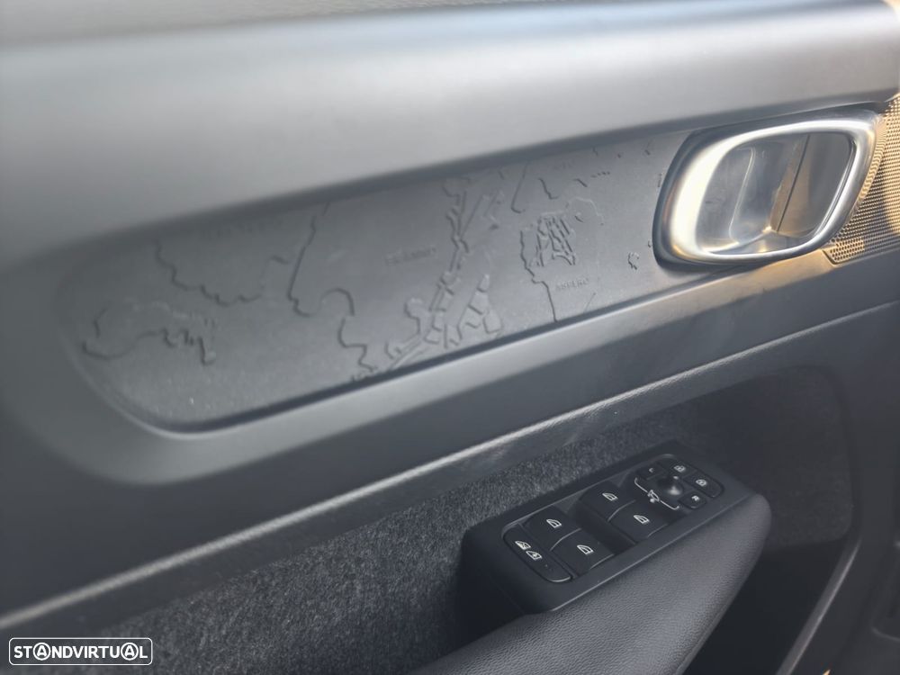 Volvo XC 40 Recharge Extended Range Plus - 17