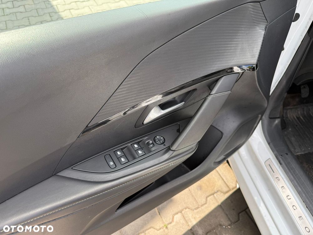 Peugeot 208 1.2 PureTech GT Line S&S - 17