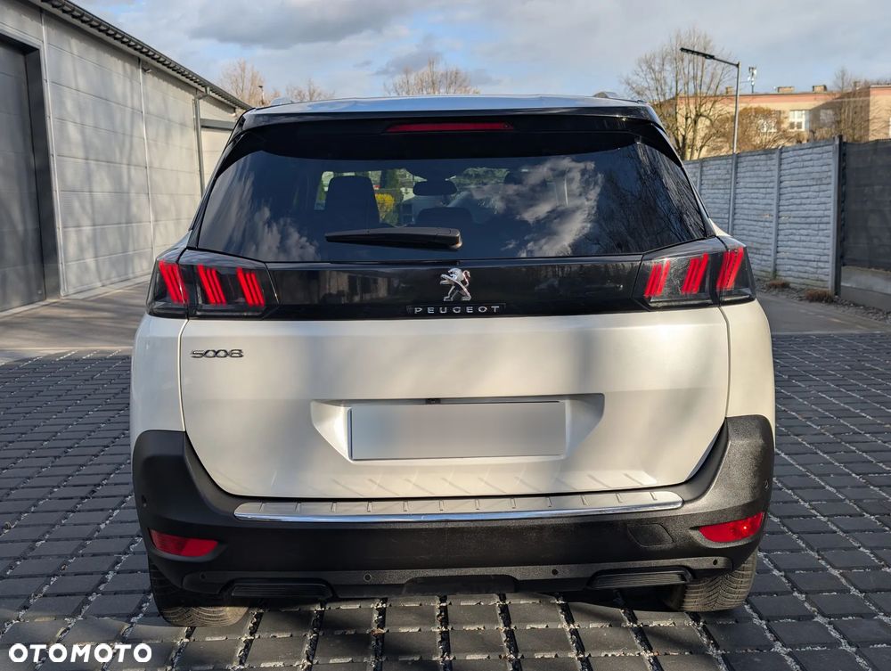 Peugeot 5008 1.2 PureTech Allure Pack S&S EAT8 - 9