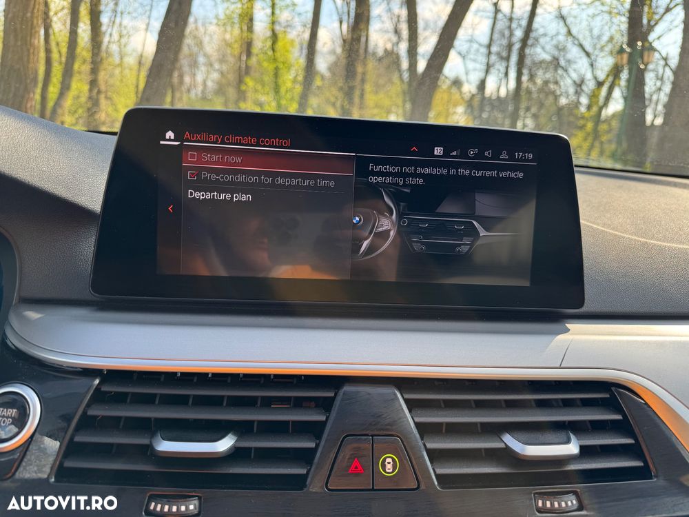 BMW Seria 5 530e xDrive Aut. - 28