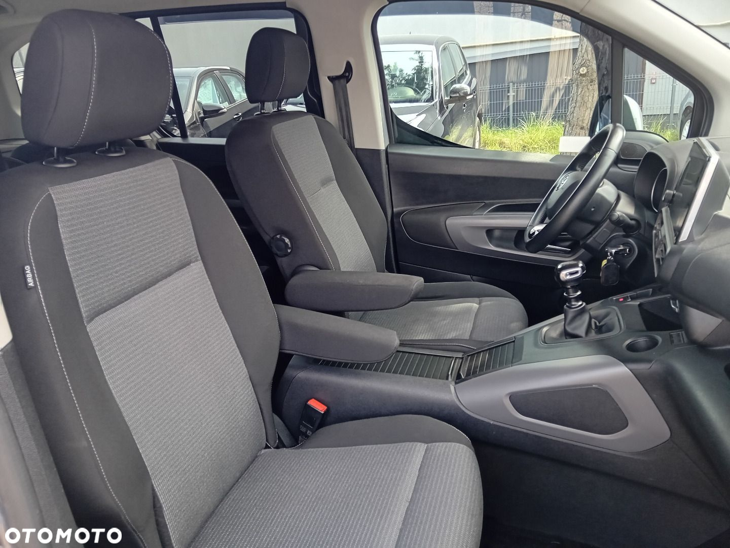 Toyota Proace City Verso 1.5 D-4D Family - 33