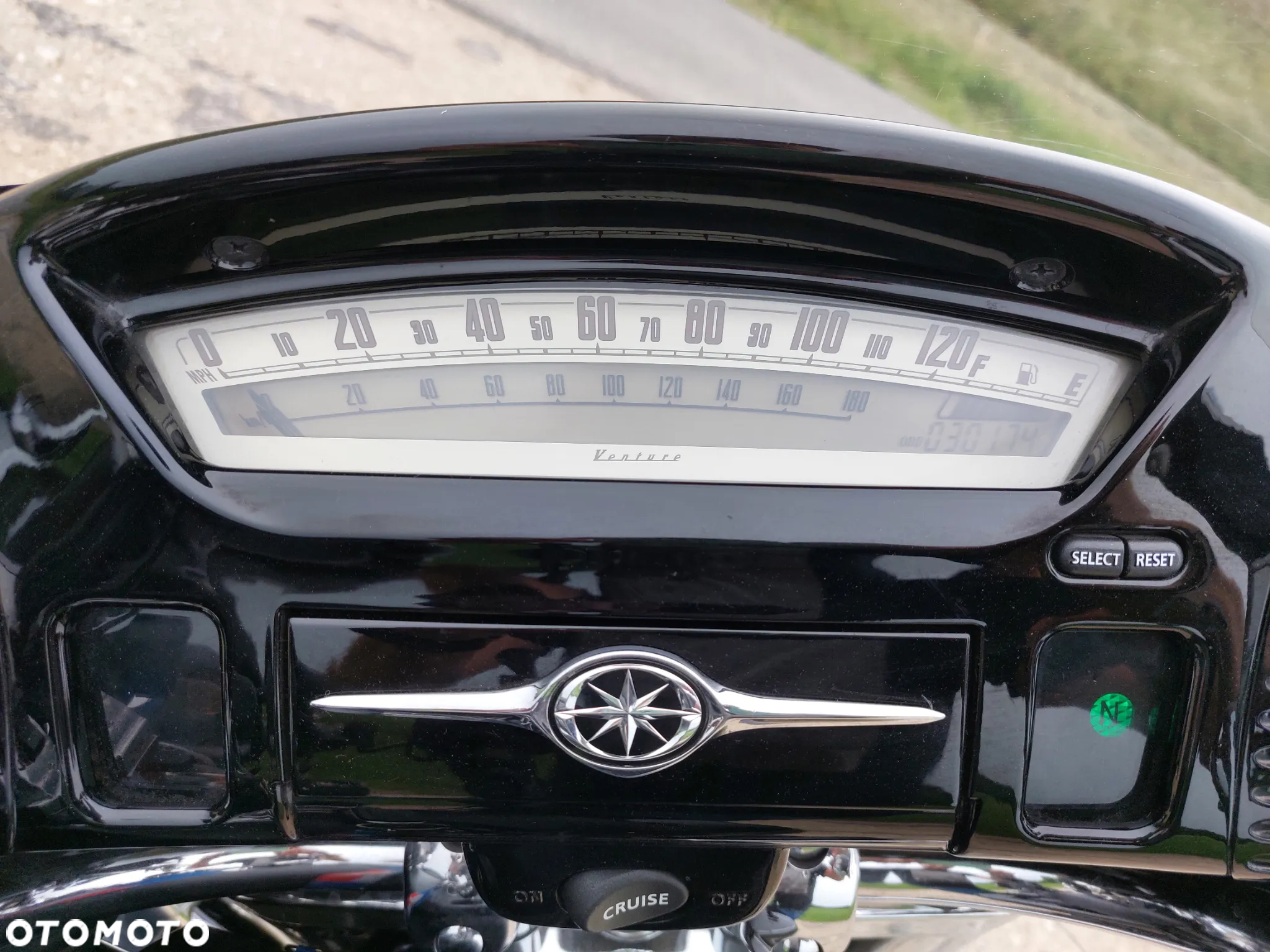 Yamaha Venture - 12