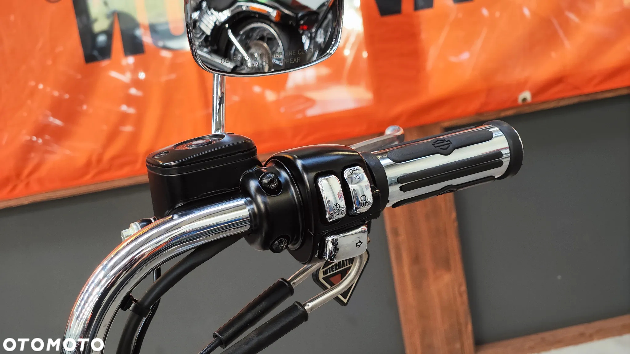 Harley-Davidson Touring Road King - 32